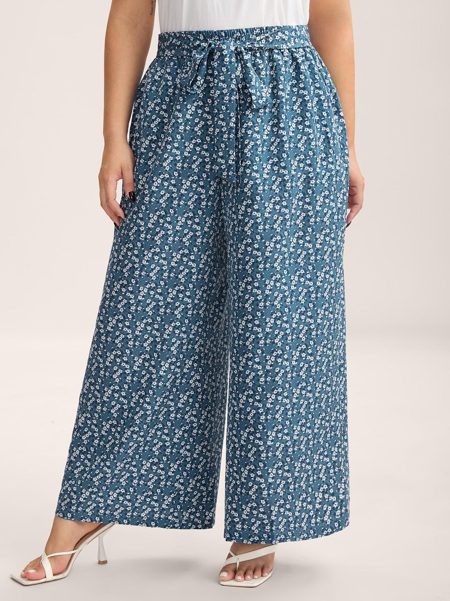 Floral Print Belted Wide-Leg Pants