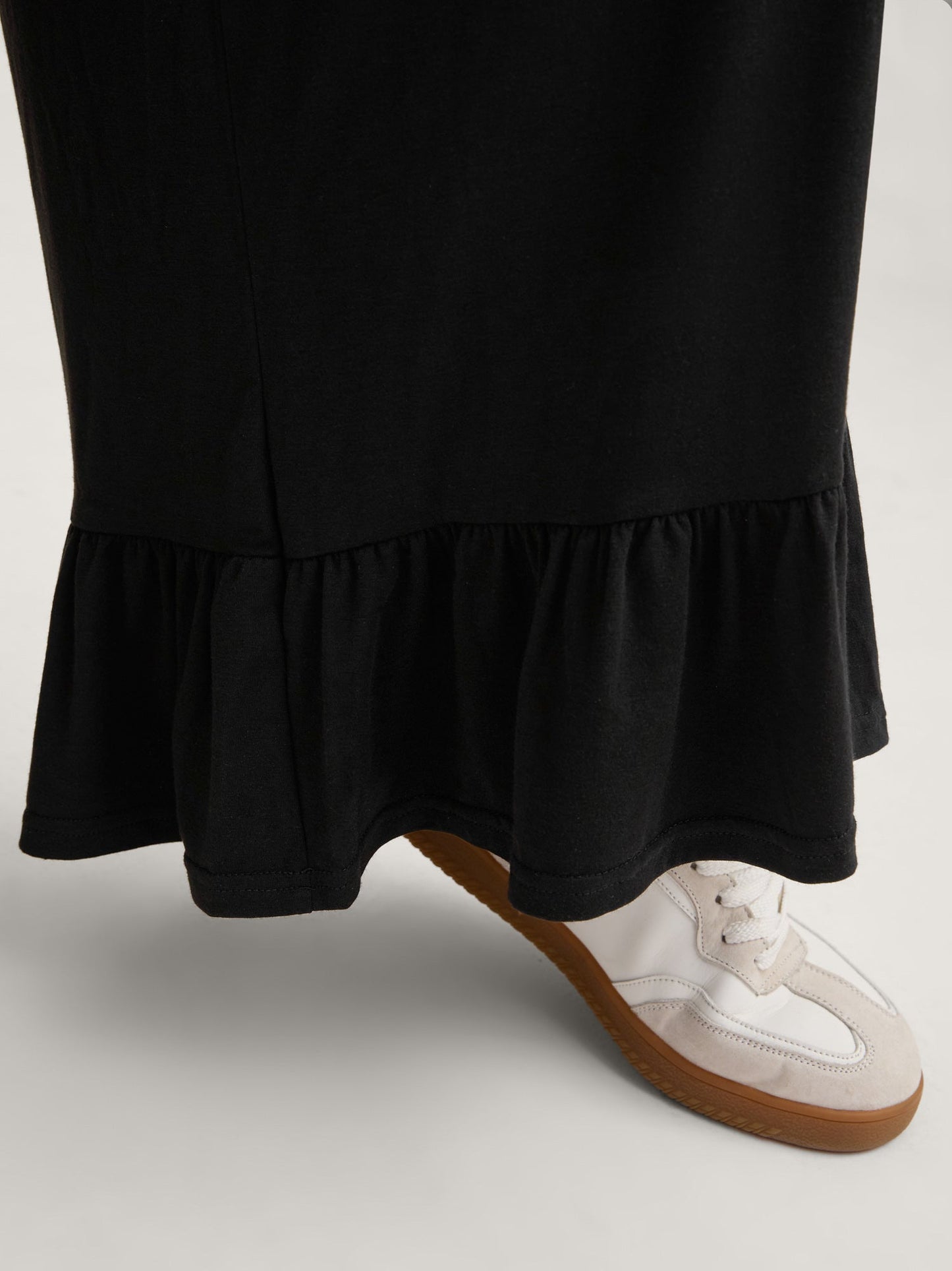Ruffled Hem Stretchy Wide-Leg Pants