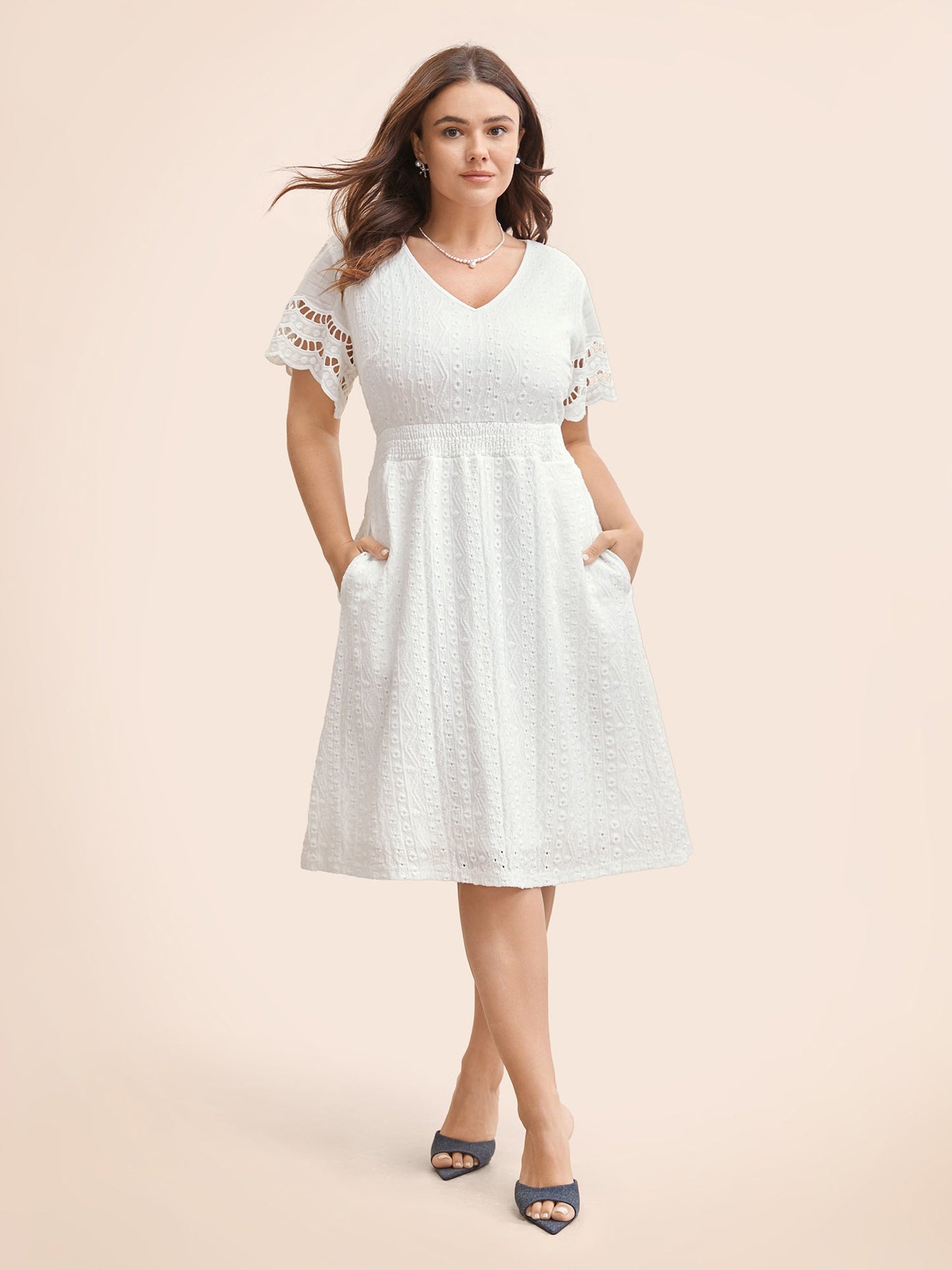V Neck Shirred Lace Patchwork Dress