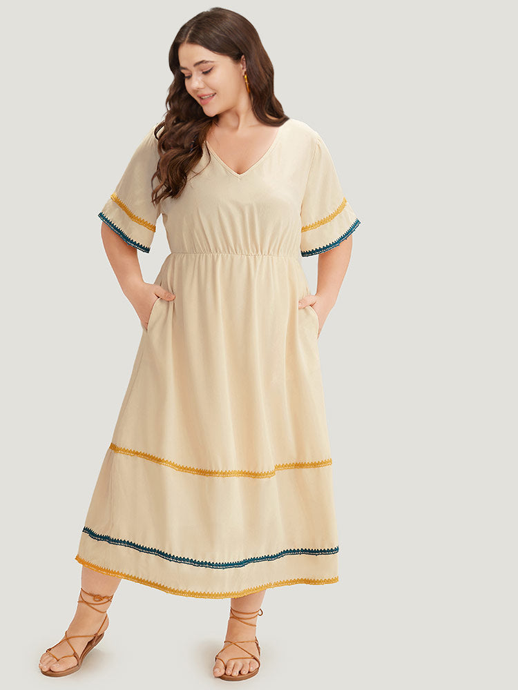 Contrast Trim Pocket V Neck Gathered Dress