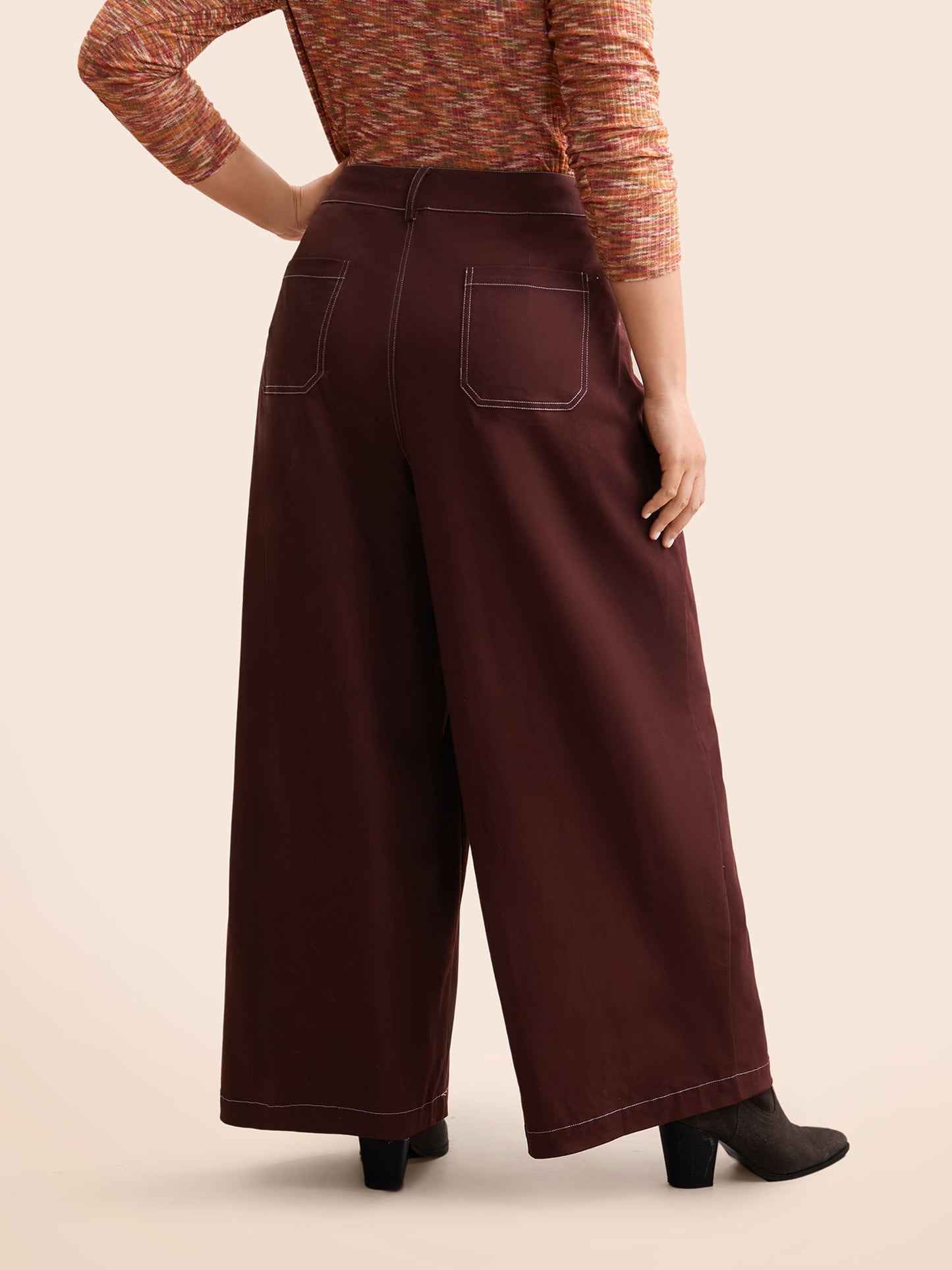 Mid Rise Contrast Trim Wide Leg Pants